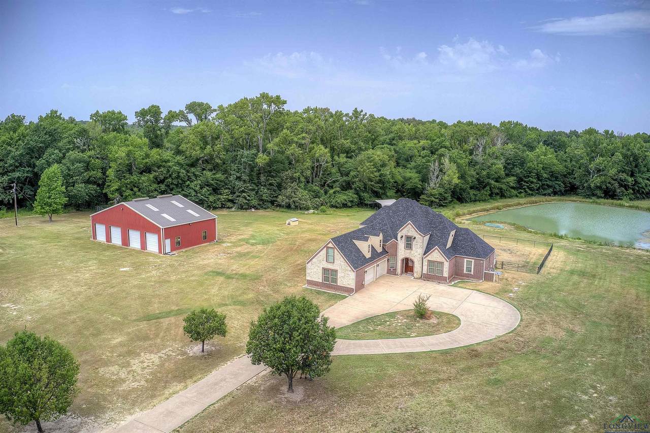 8901 Hwy 31 East - Photo 1