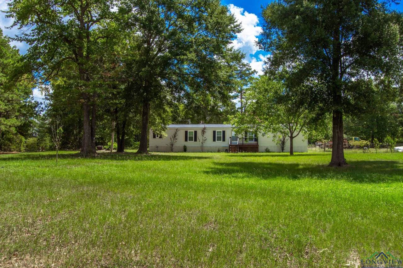 476 Private Road 3455 - Photo 1