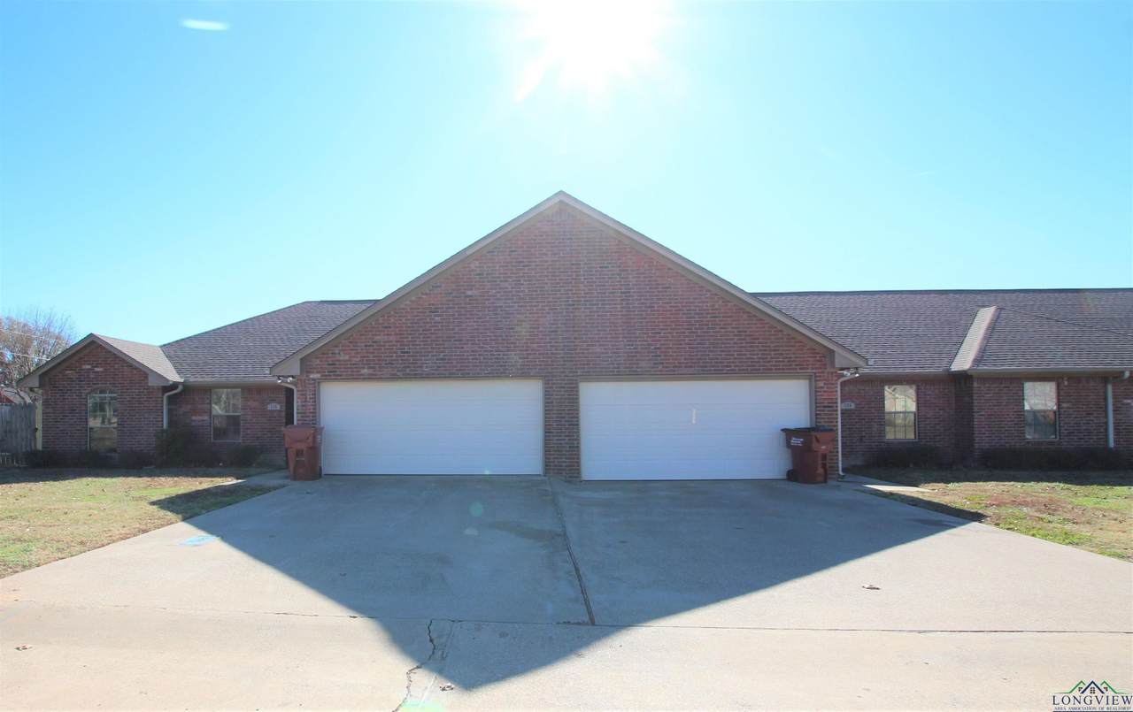 324 Village Ct - Photo 1