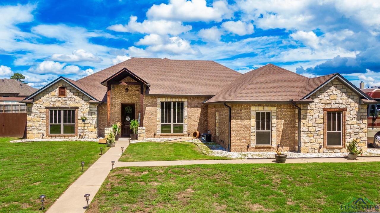565 Highland Place - Photo 1
