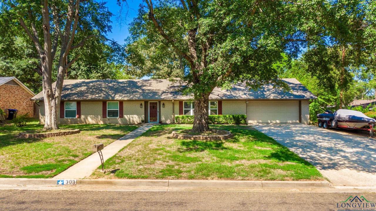 303 Mockingbird Ln - Photo 1