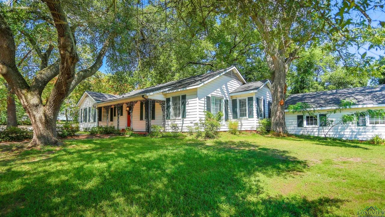 305 Broadway - Photo 1