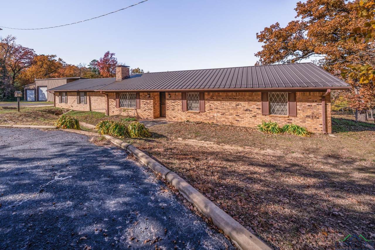1458 Almond Rd. - Photo 1