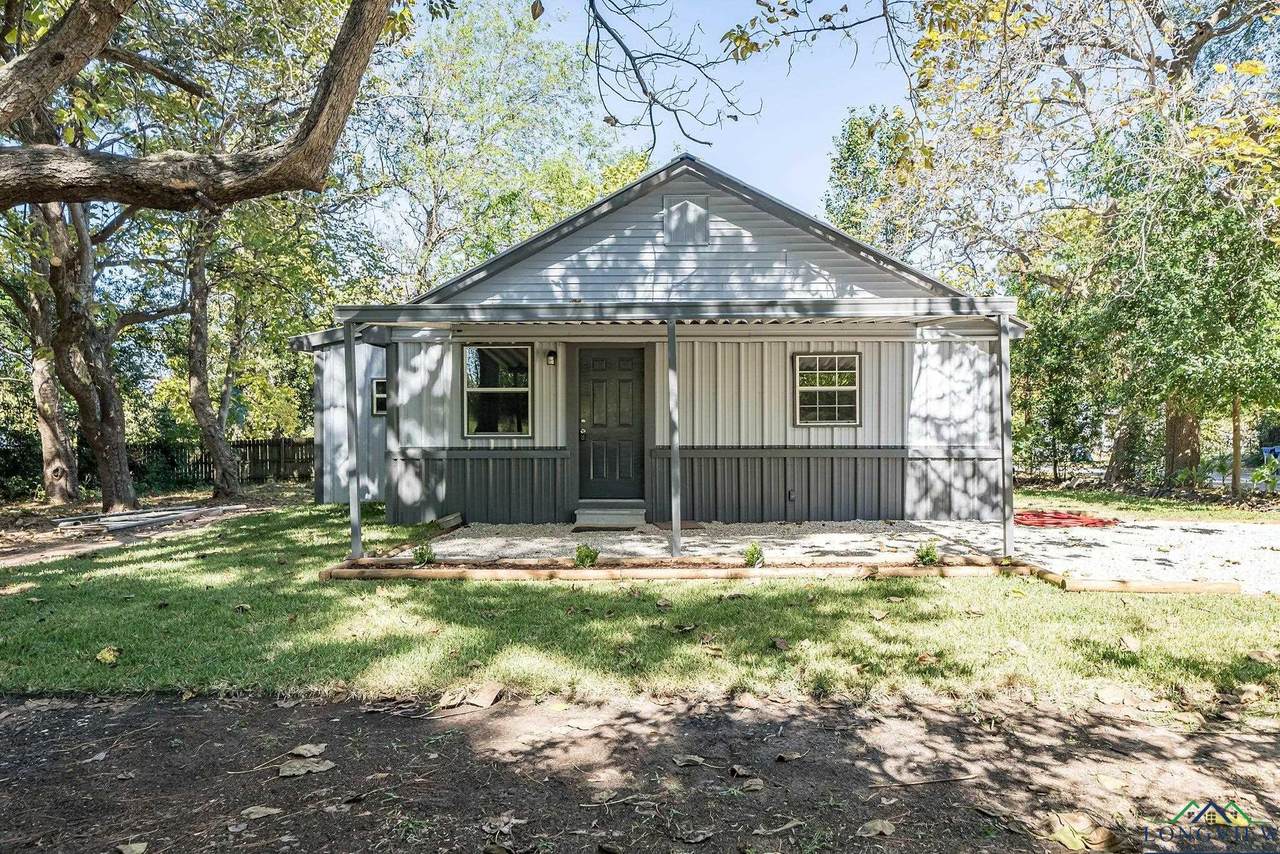 199 Raymer St - Photo 1