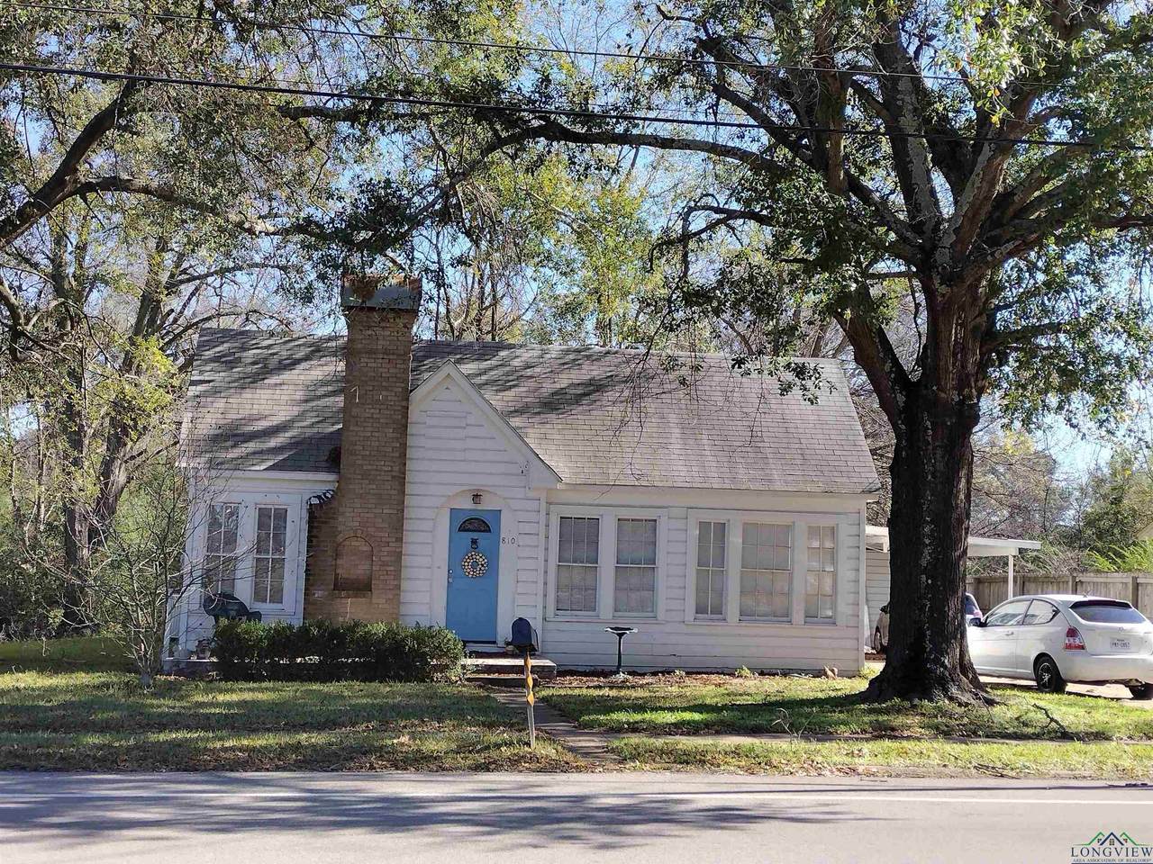 810 Main - Photo 1