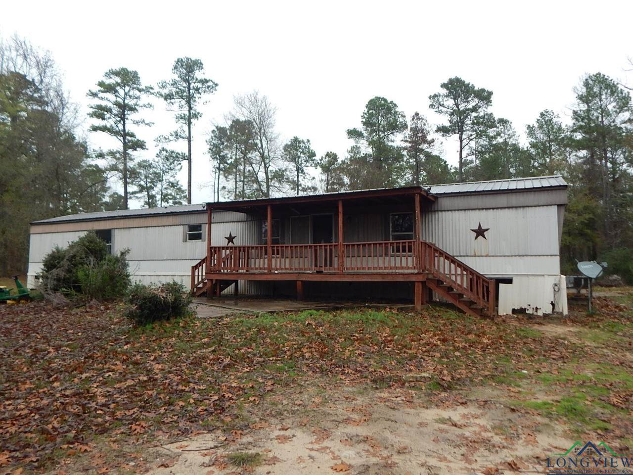 114 Pine Grove Rd - Photo 1
