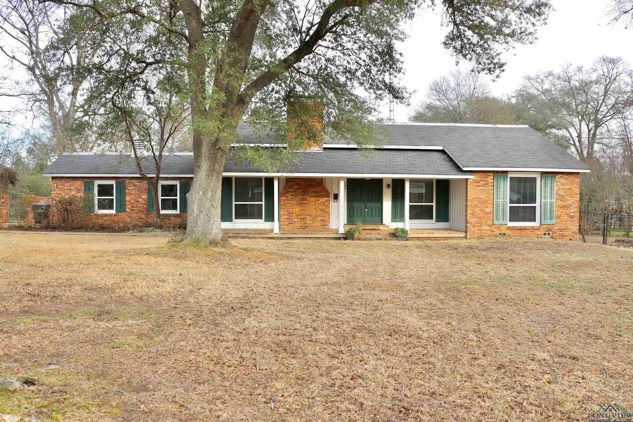 204 Crescent - Photo 1