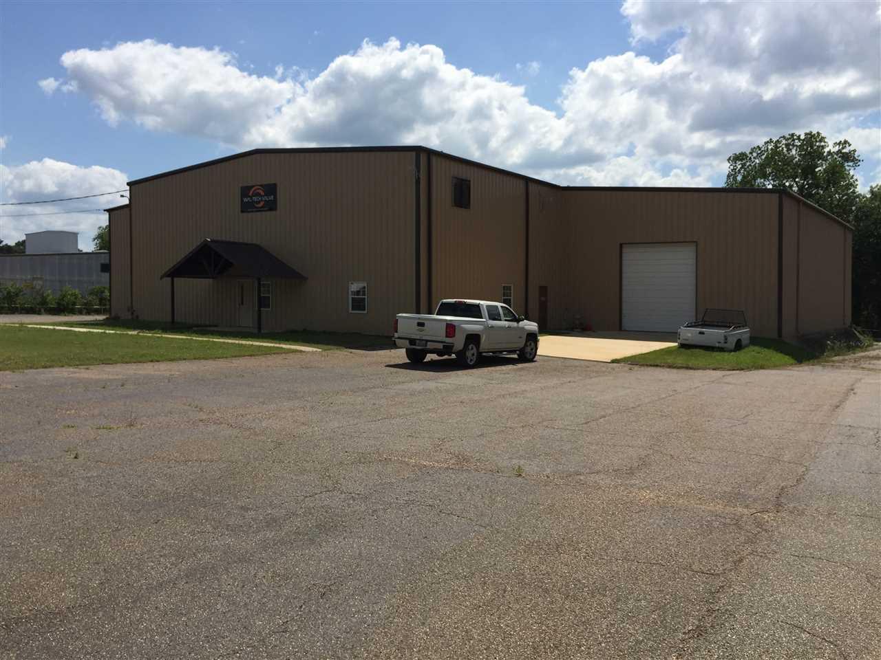 121 Industrial Dr - Photo 1