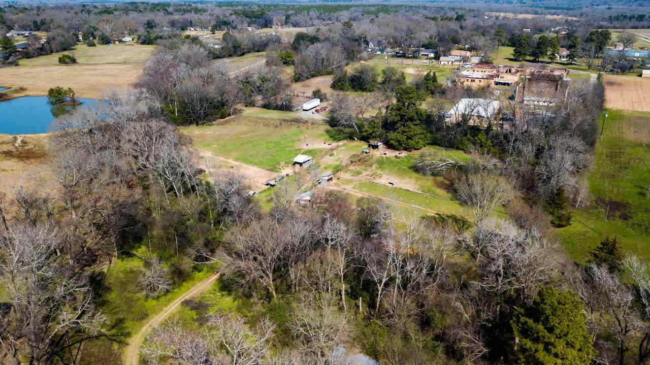 704 Johnson Rd - Photo 1