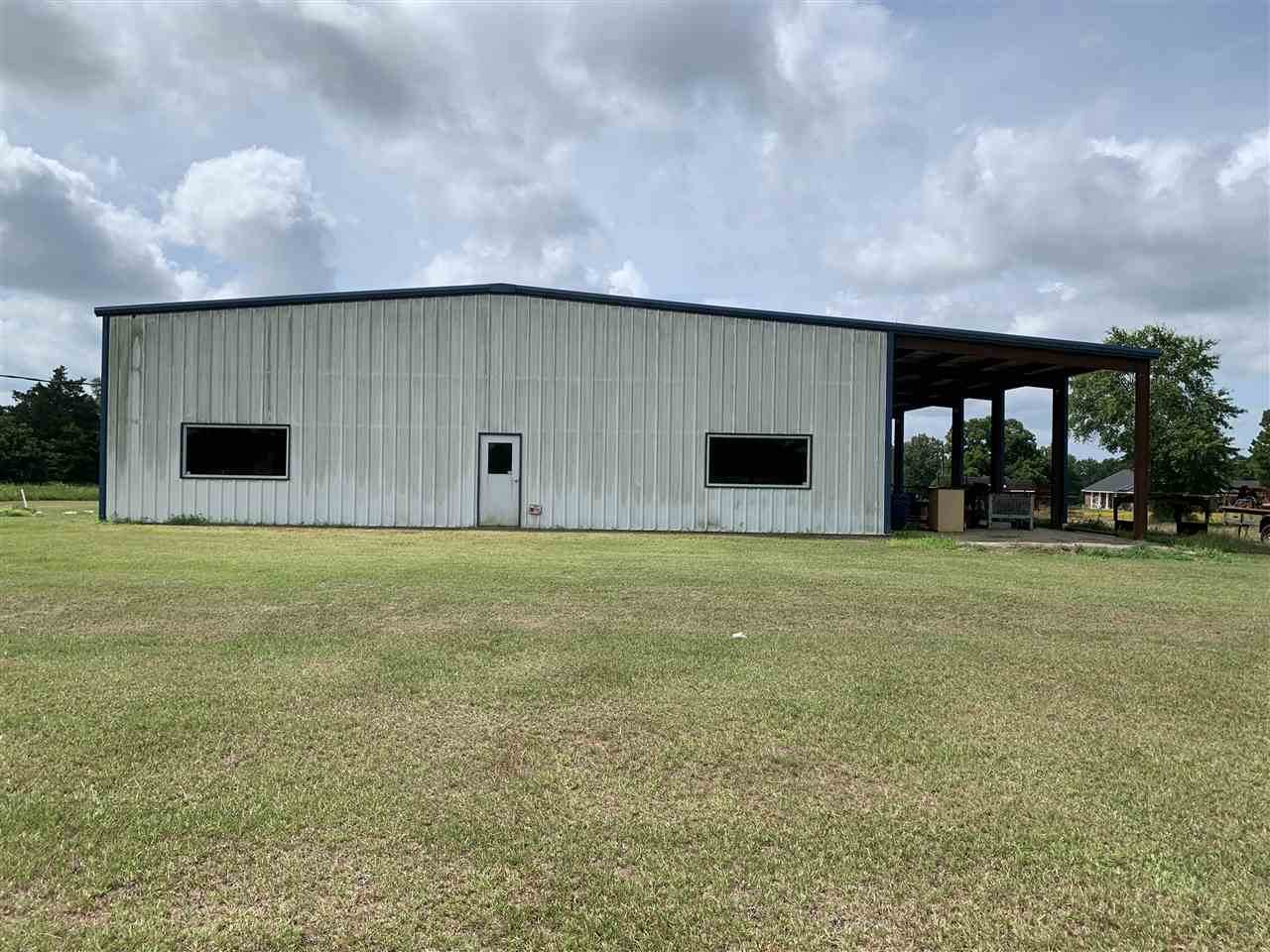 183 County Road 1152 - Photo 1