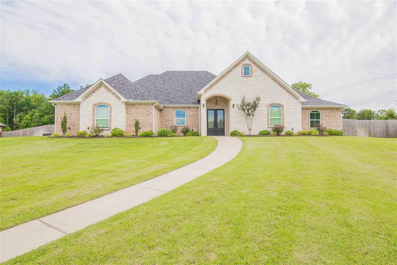 104 Highland Blvd - Photo 1
