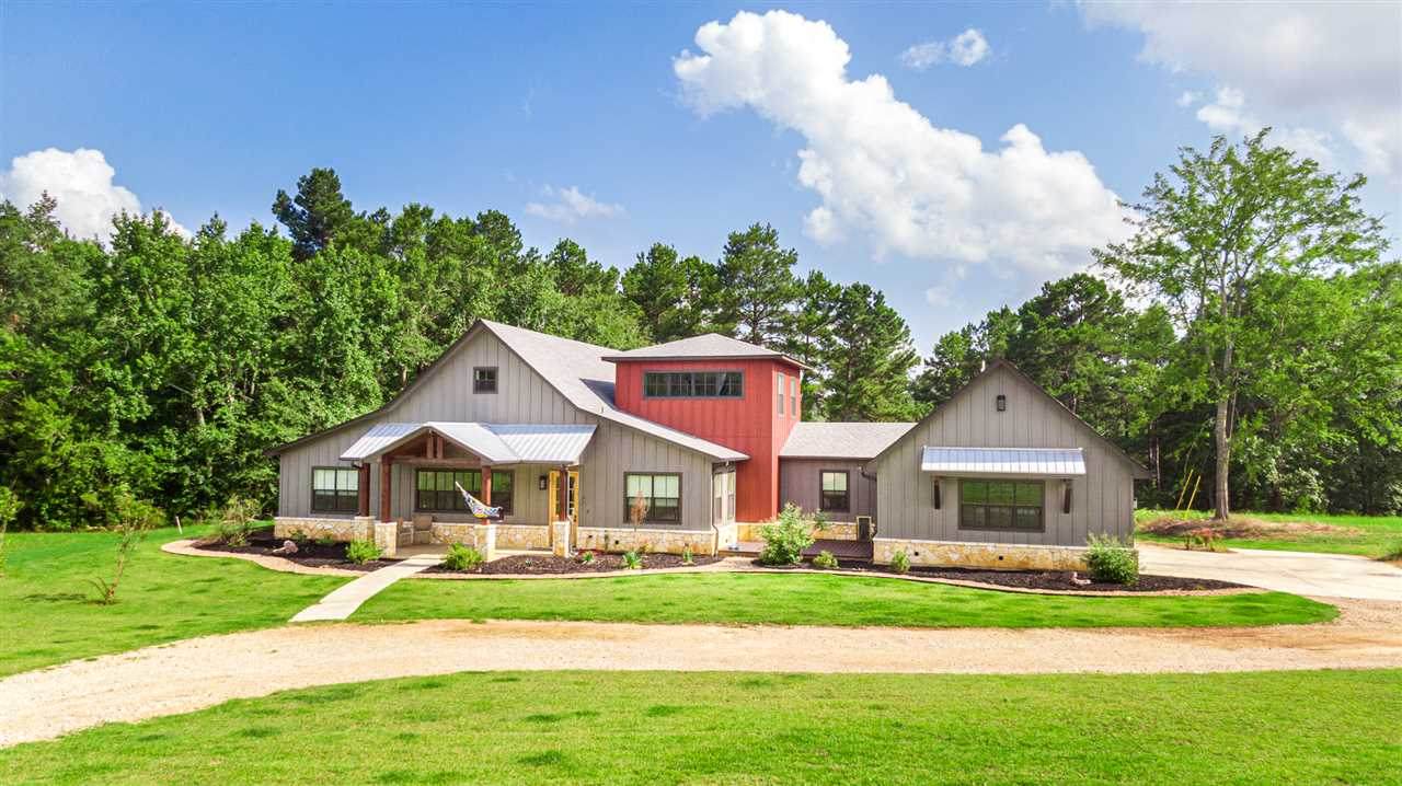 555 Hunt Dr - Photo 1