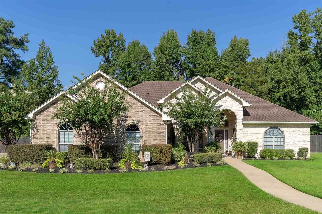 122 Rutland Drive - Photo 1