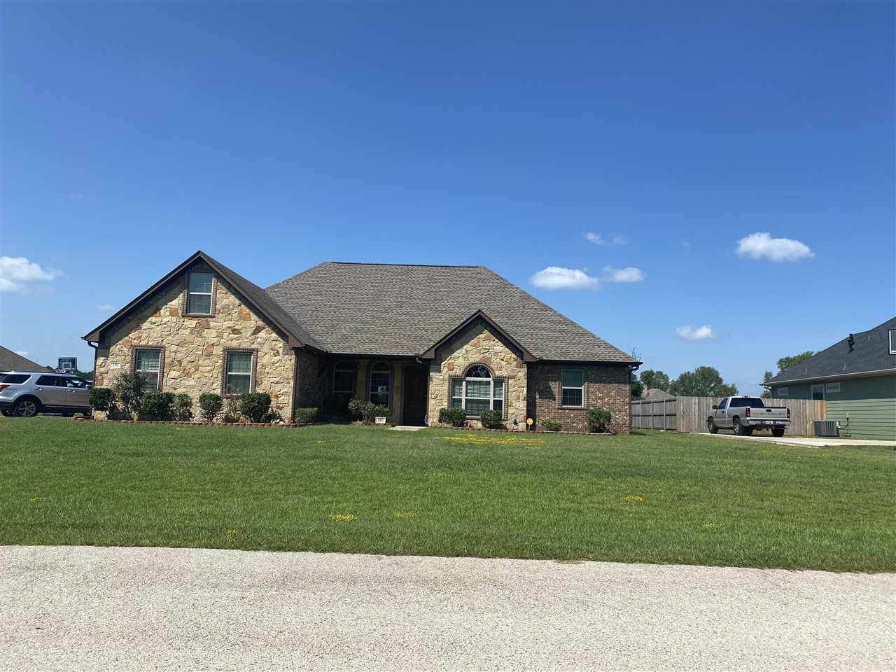 140 Corrine Way - Photo 1