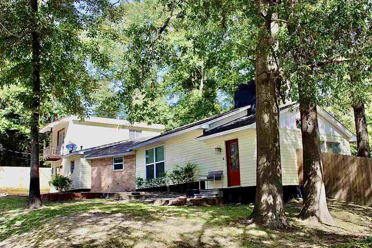 114 Pinecrest - Photo 1