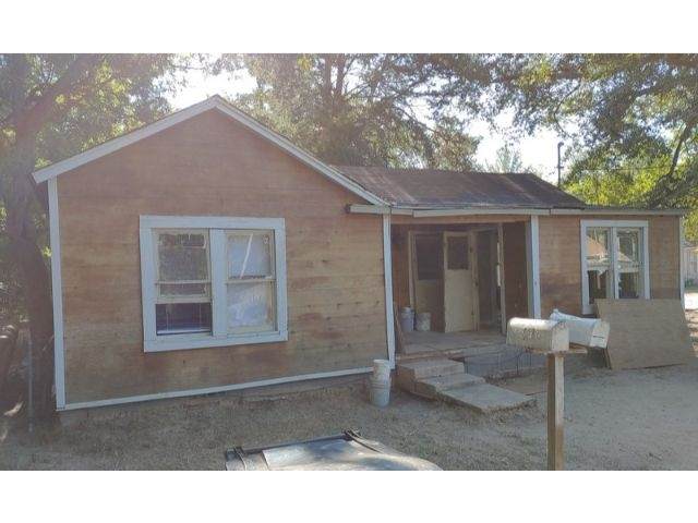 1610 Hawthorne - Photo 1