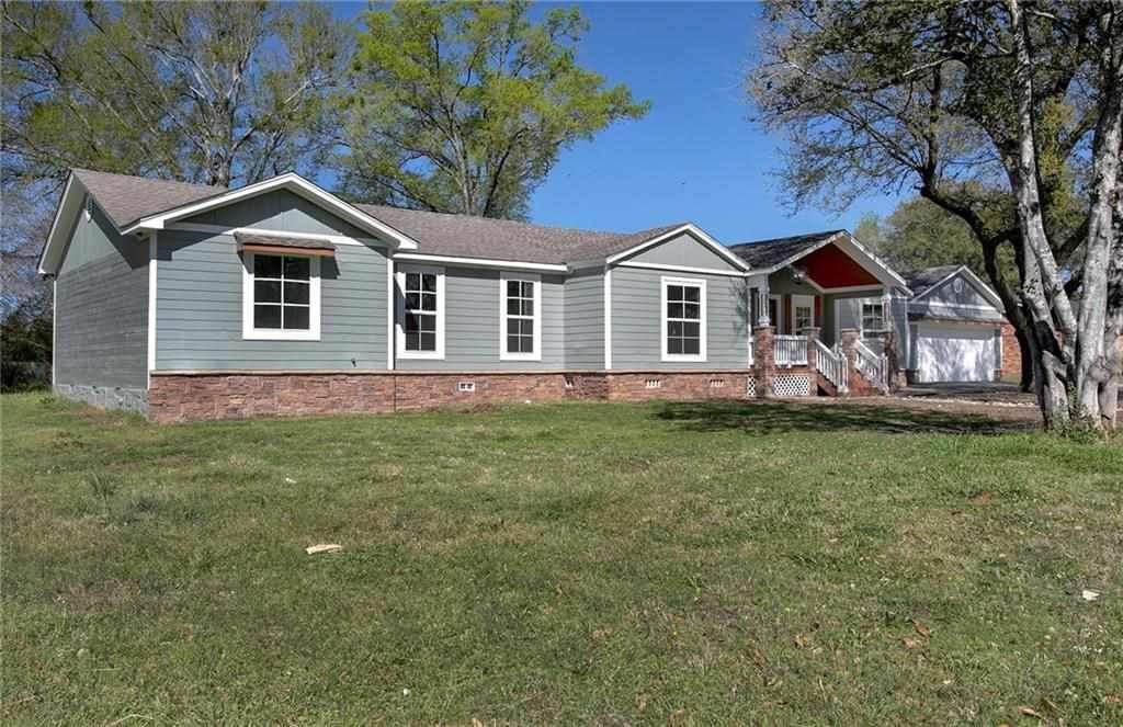 221 Crescent - Photo 1