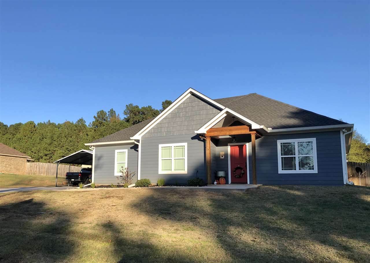 168 Skinner Lane - Photo 1