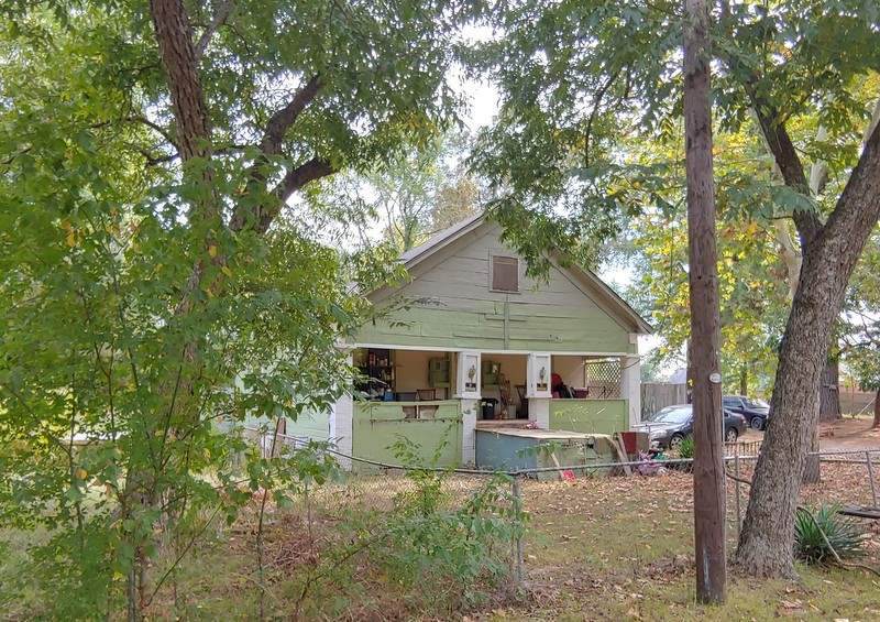 1408 Gay St - Photo 1