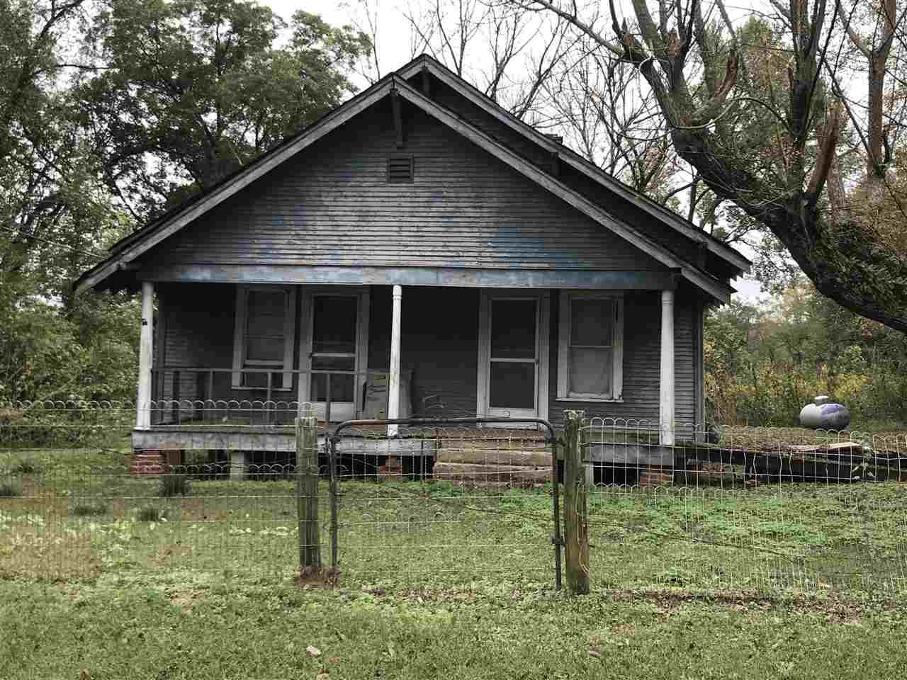 236 Fm 1999 - Photo 1