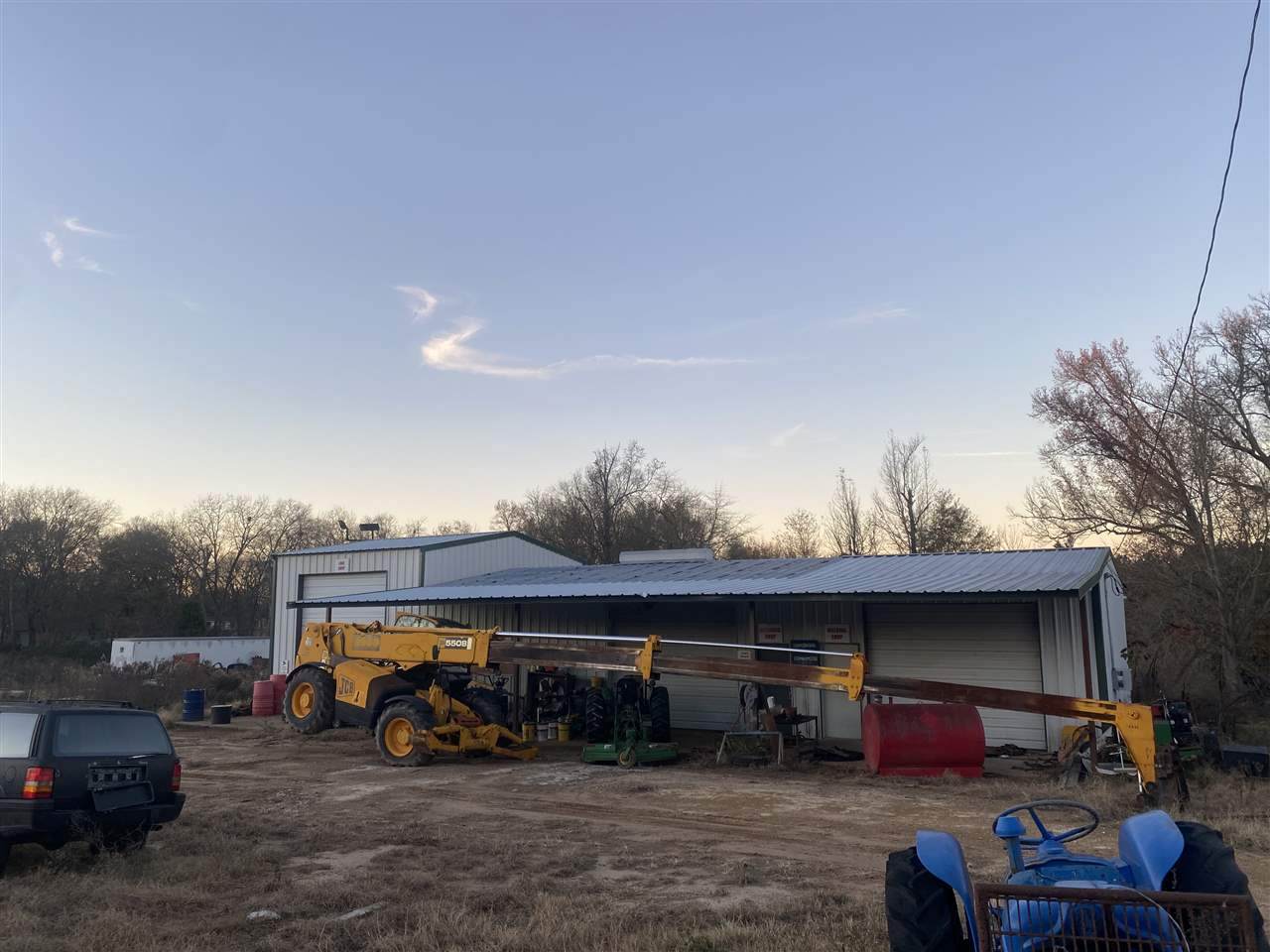 8138 Hwy 154 - Photo 1