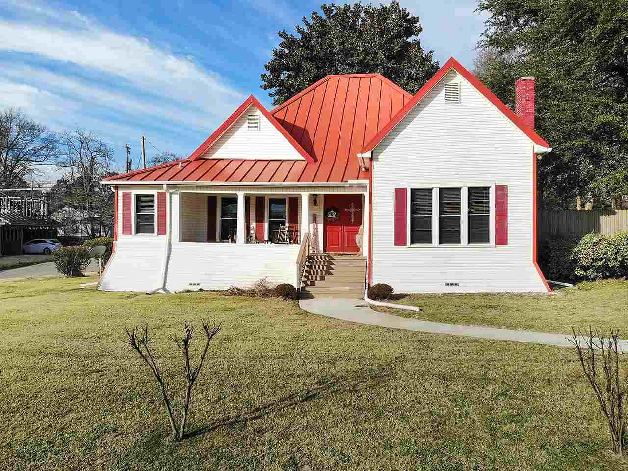430 Montgomery St. - Photo 1