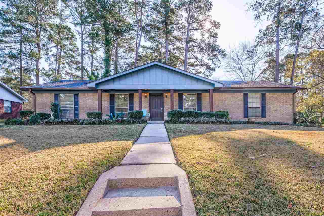 1004 Seminole Ln - Photo 1