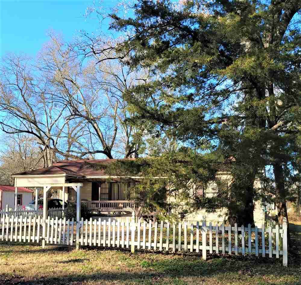 211 Webster - Photo 1