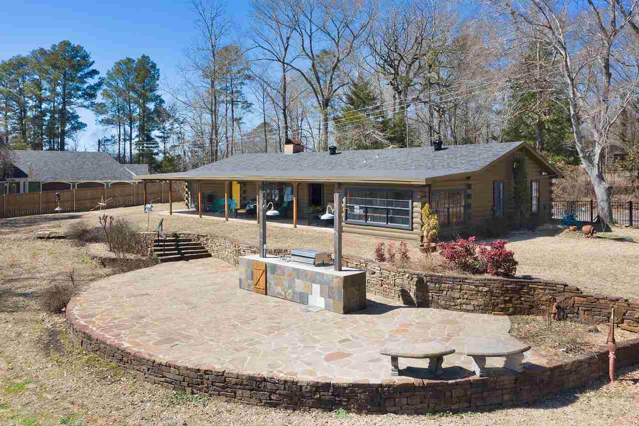 620 Watson - Photo 1