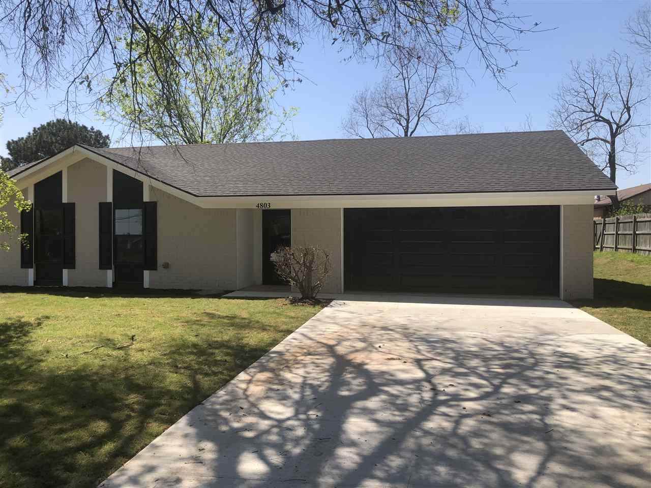 4803 Washington Ave - Photo 1