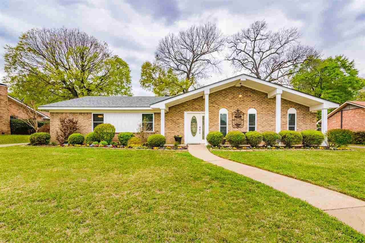 713 Tallwood Lane - Photo 1
