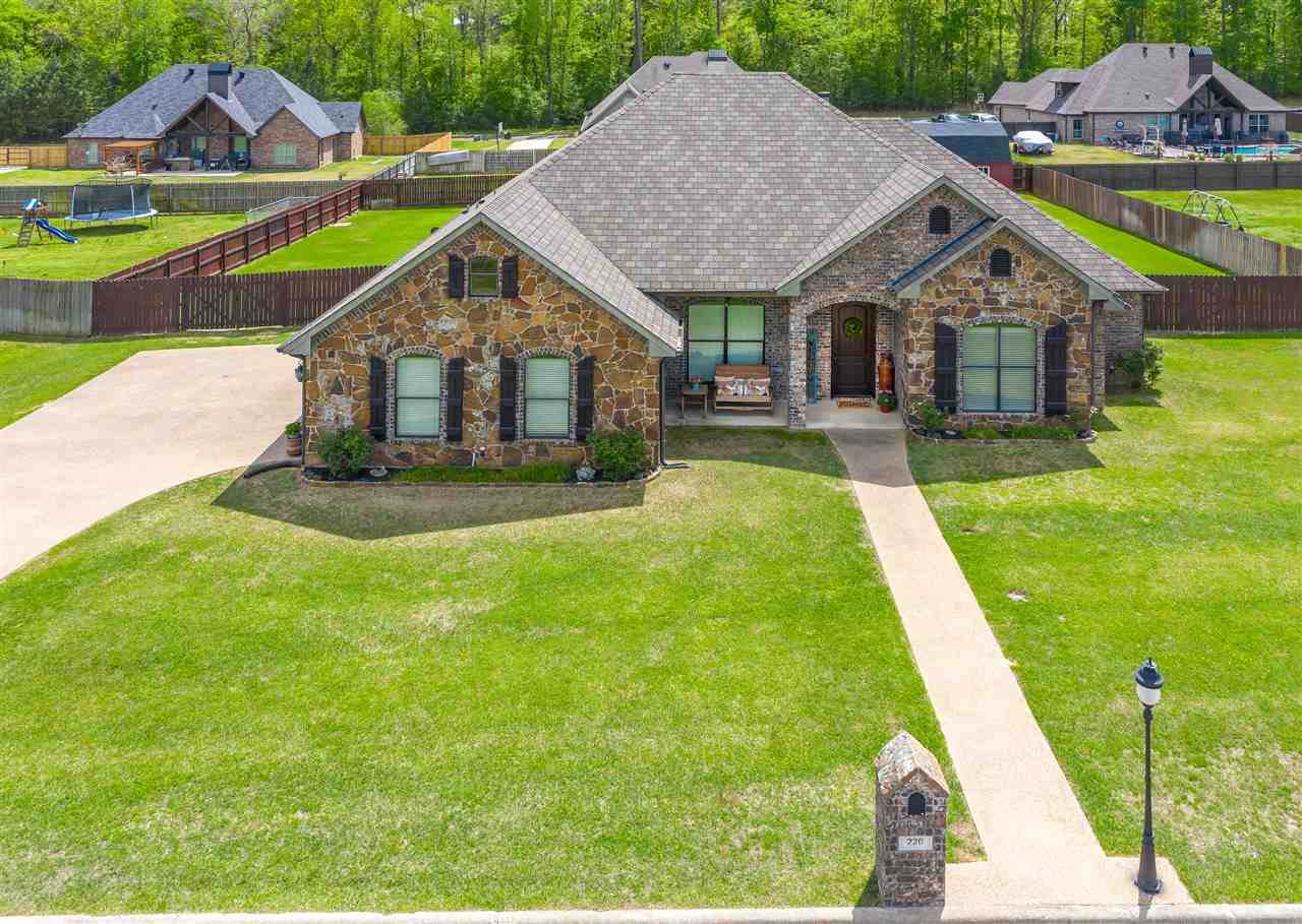 220 Highland Blvd - Photo 1