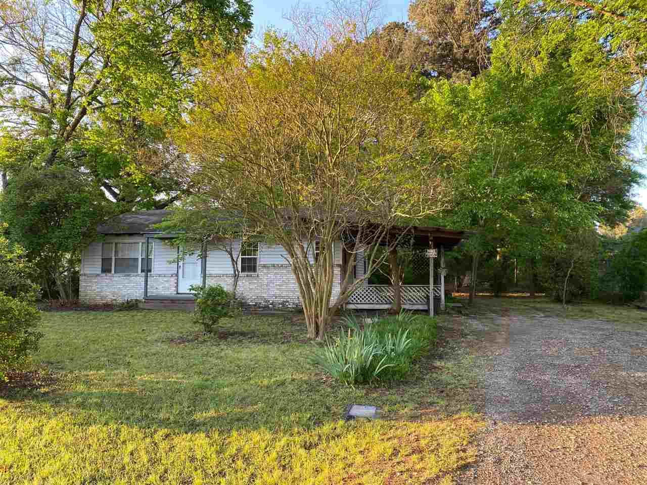 800 Memphis St - Photo 1