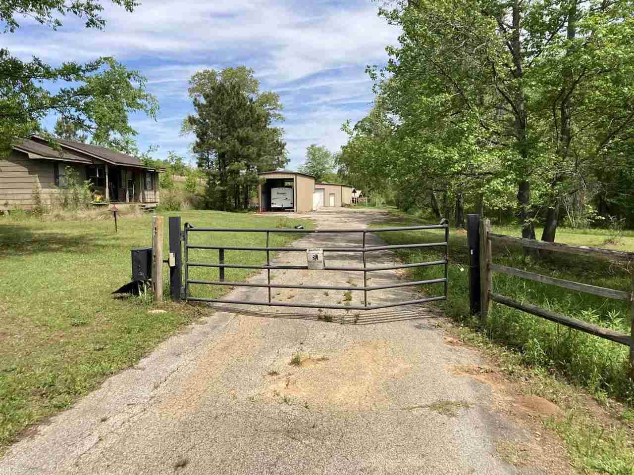 9466 Noonday Rd - Photo 1