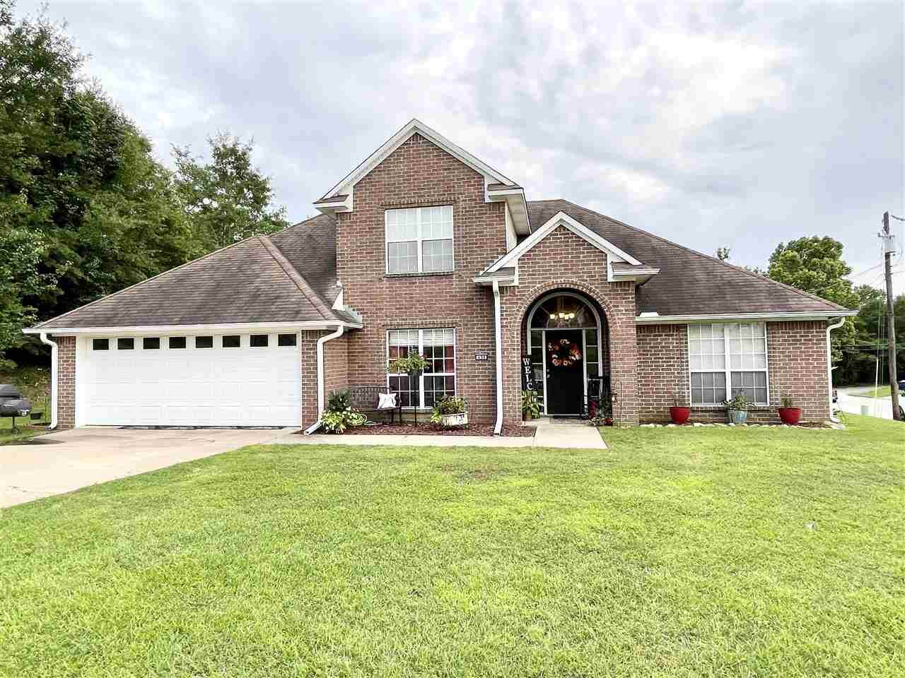 409 Kingsway - Photo 1