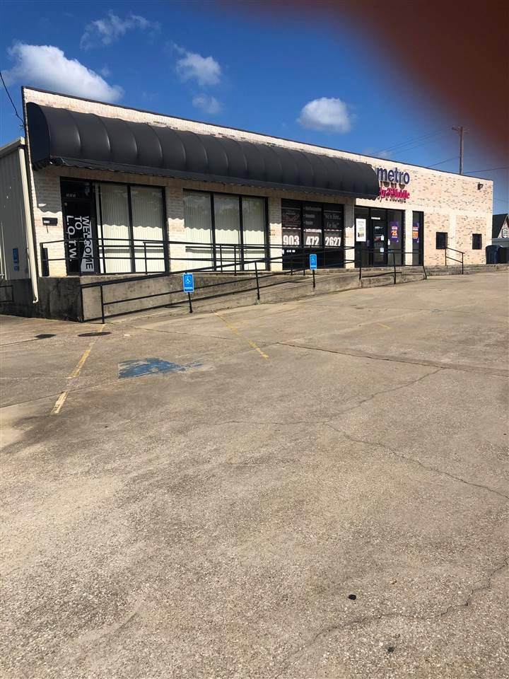 222 East End Blvd - Photo 1