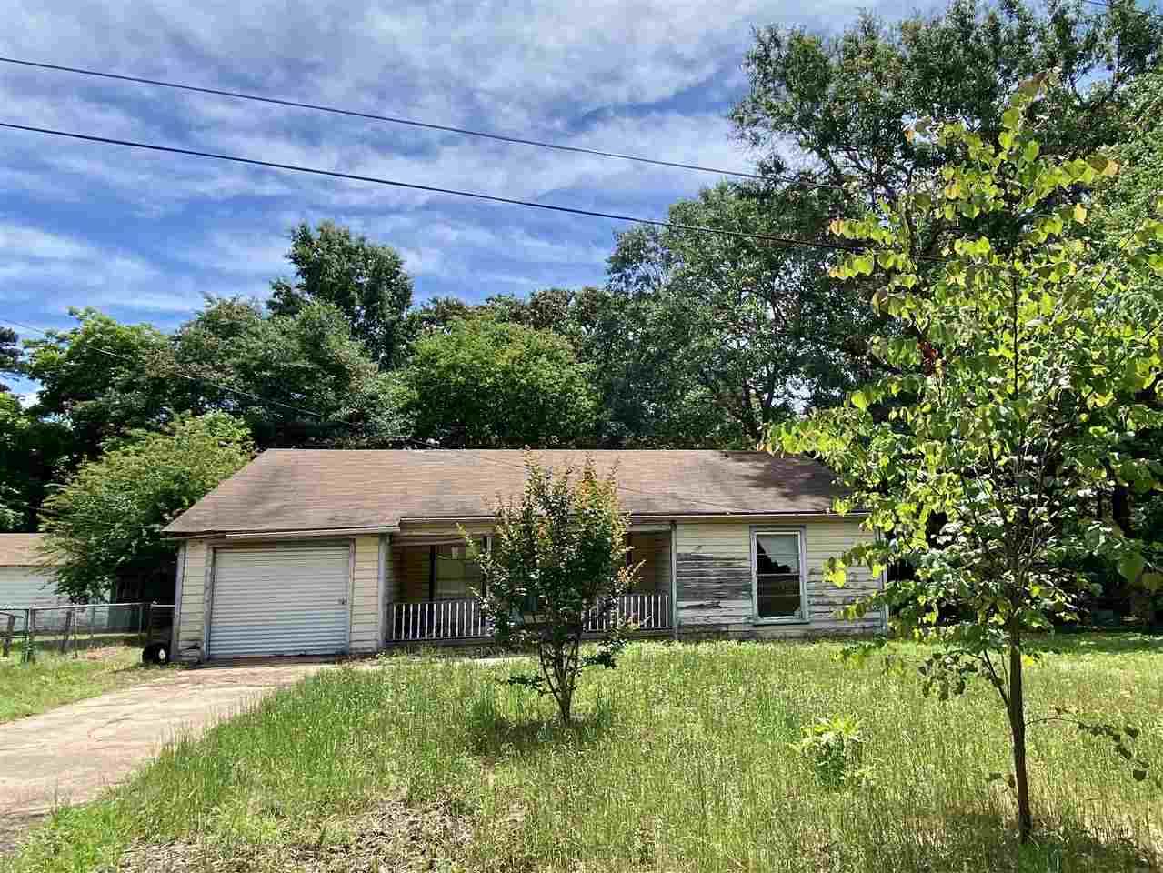 1002 Pine St - Photo 1