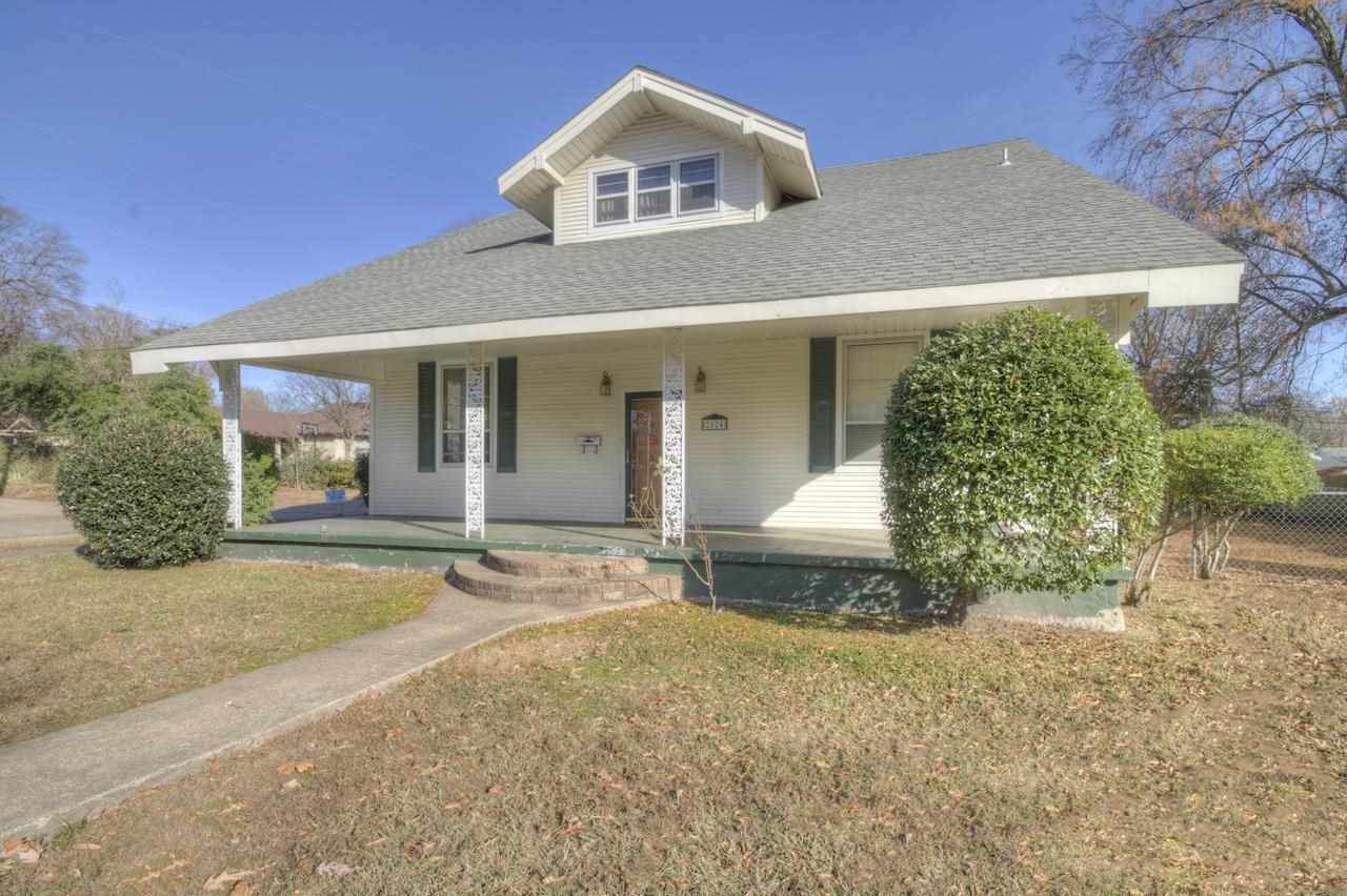 2624 Walnut St. - Photo 1