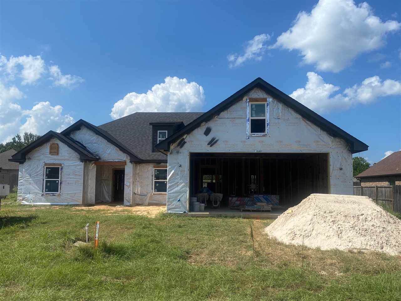 205 Lafoy - Photo 1