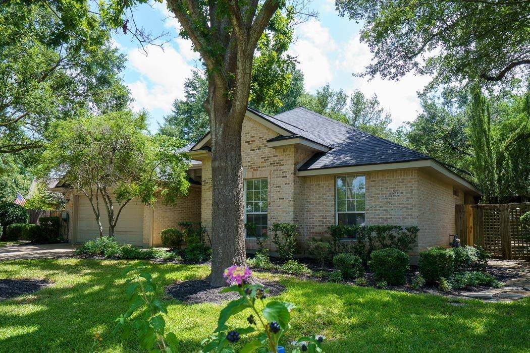 205 John Thomas - Photo 1