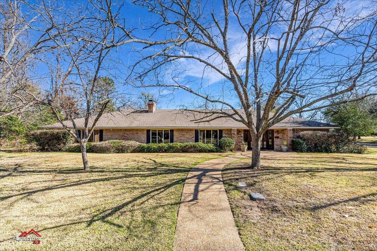 22 Brownwood Dr - Photo 1
