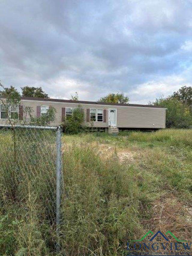 301 Lions Ave. - Photo 1