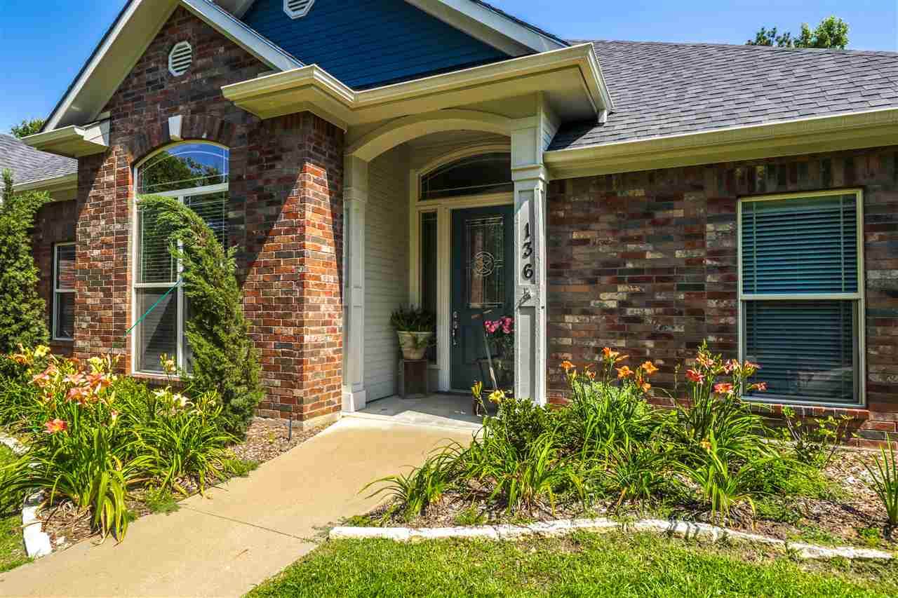 136 Teal Lane - Photo 1
