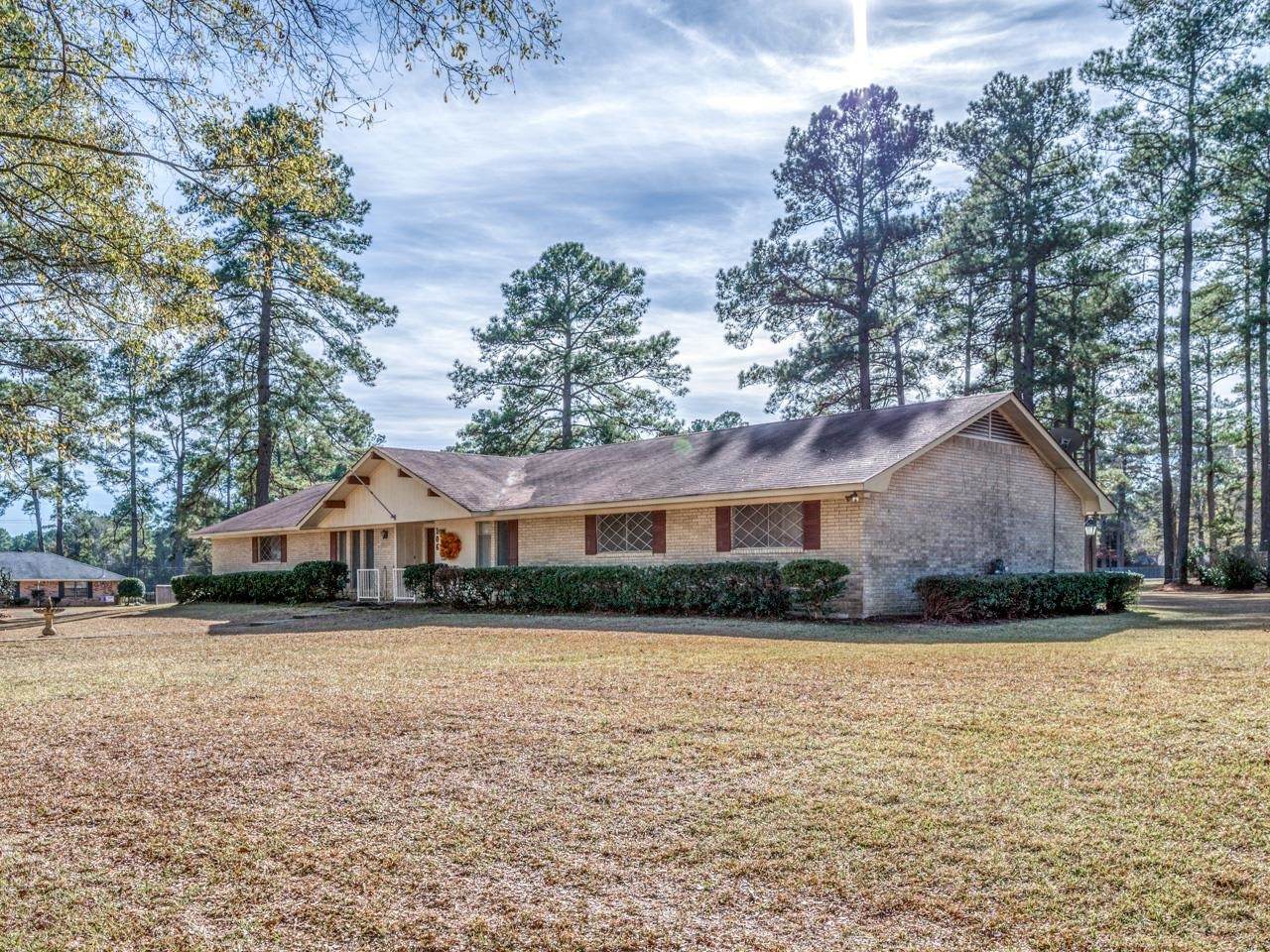 106 Dogwood Ln. - Photo 1