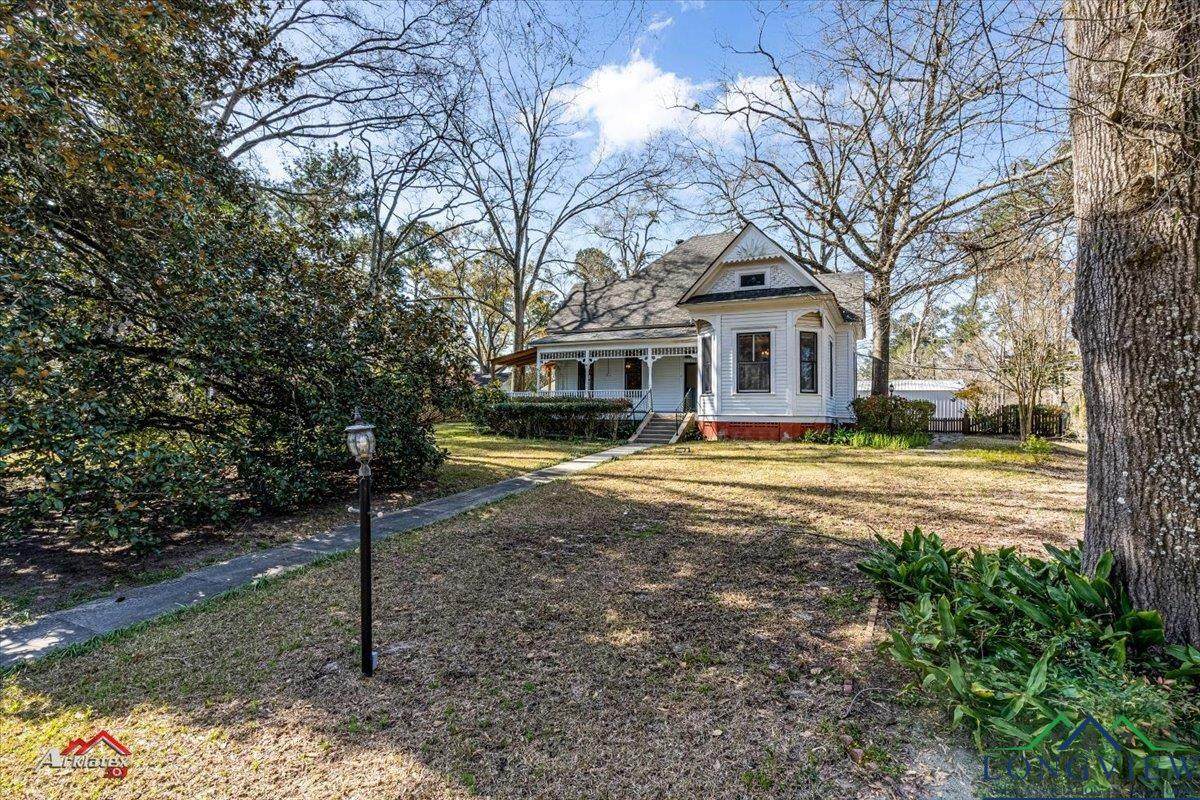426 King Street - Photo 1
