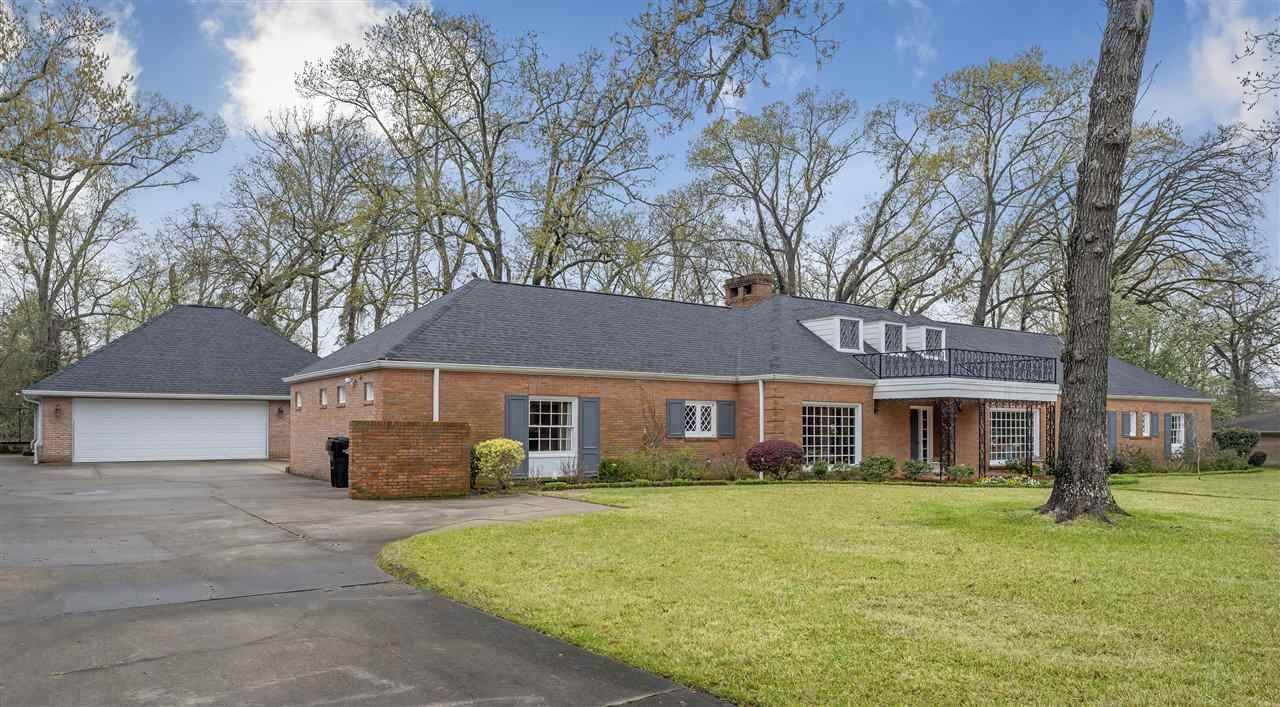 806 Eden Drive - Photo 1