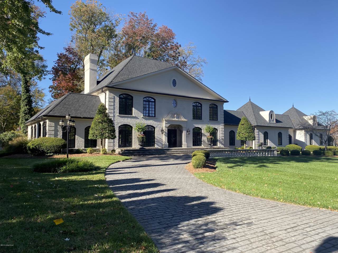 8916 Cromwell Hill Rd - Photo 1