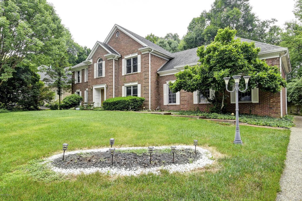 8718 Linn Station Rd - Photo 1
