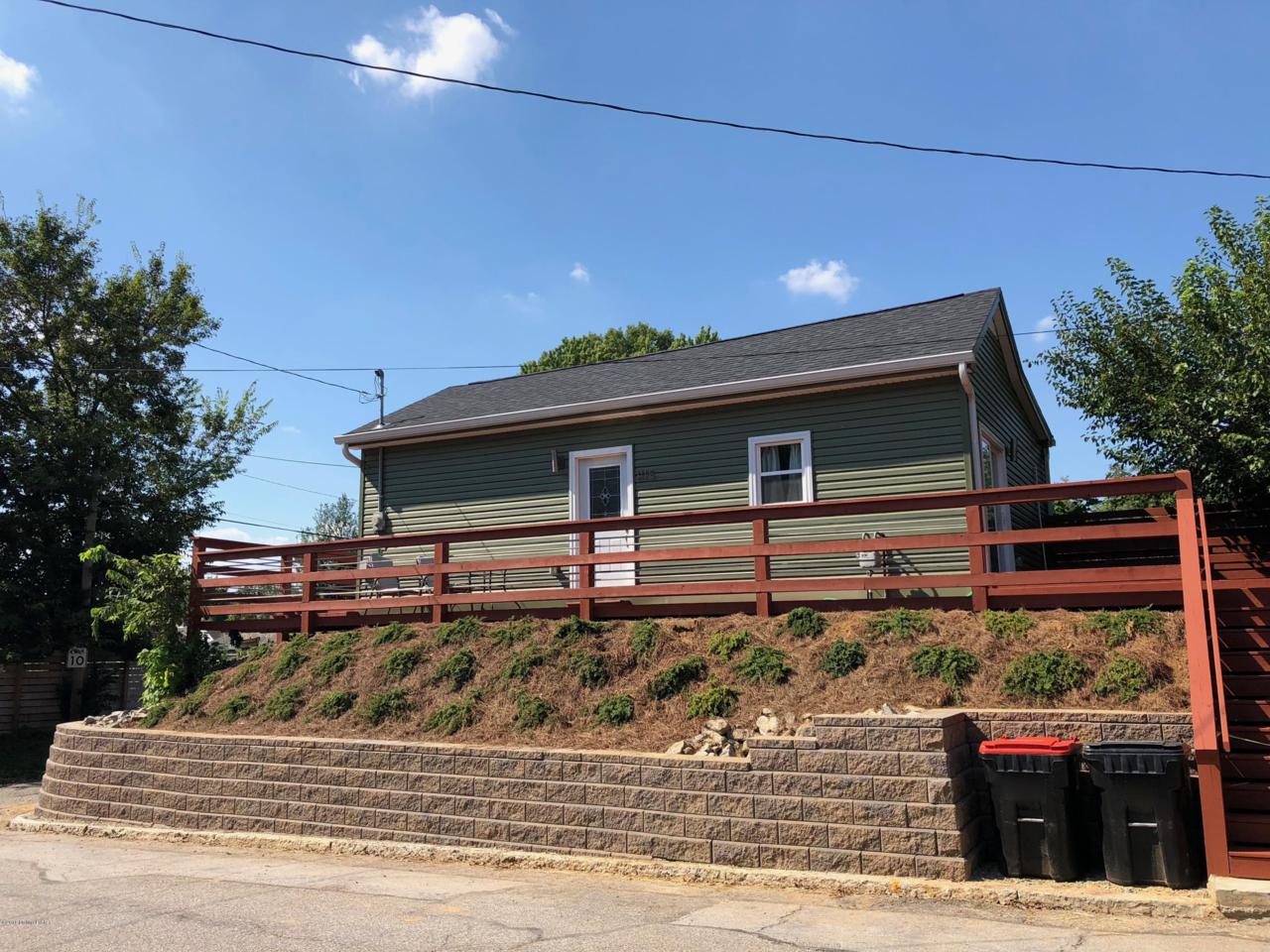 1115 Highland Ave - Photo 1