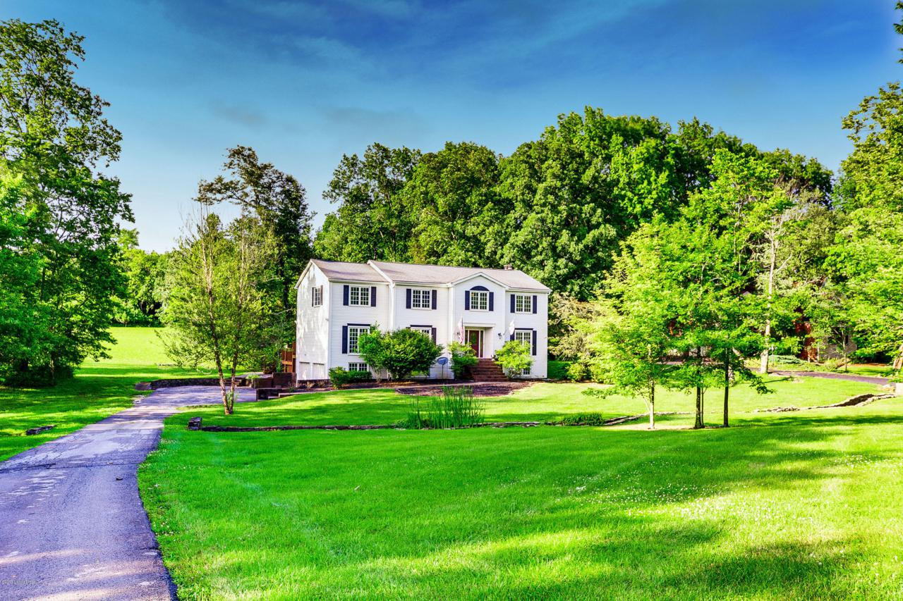 143 Rosswood Dr - Photo 1